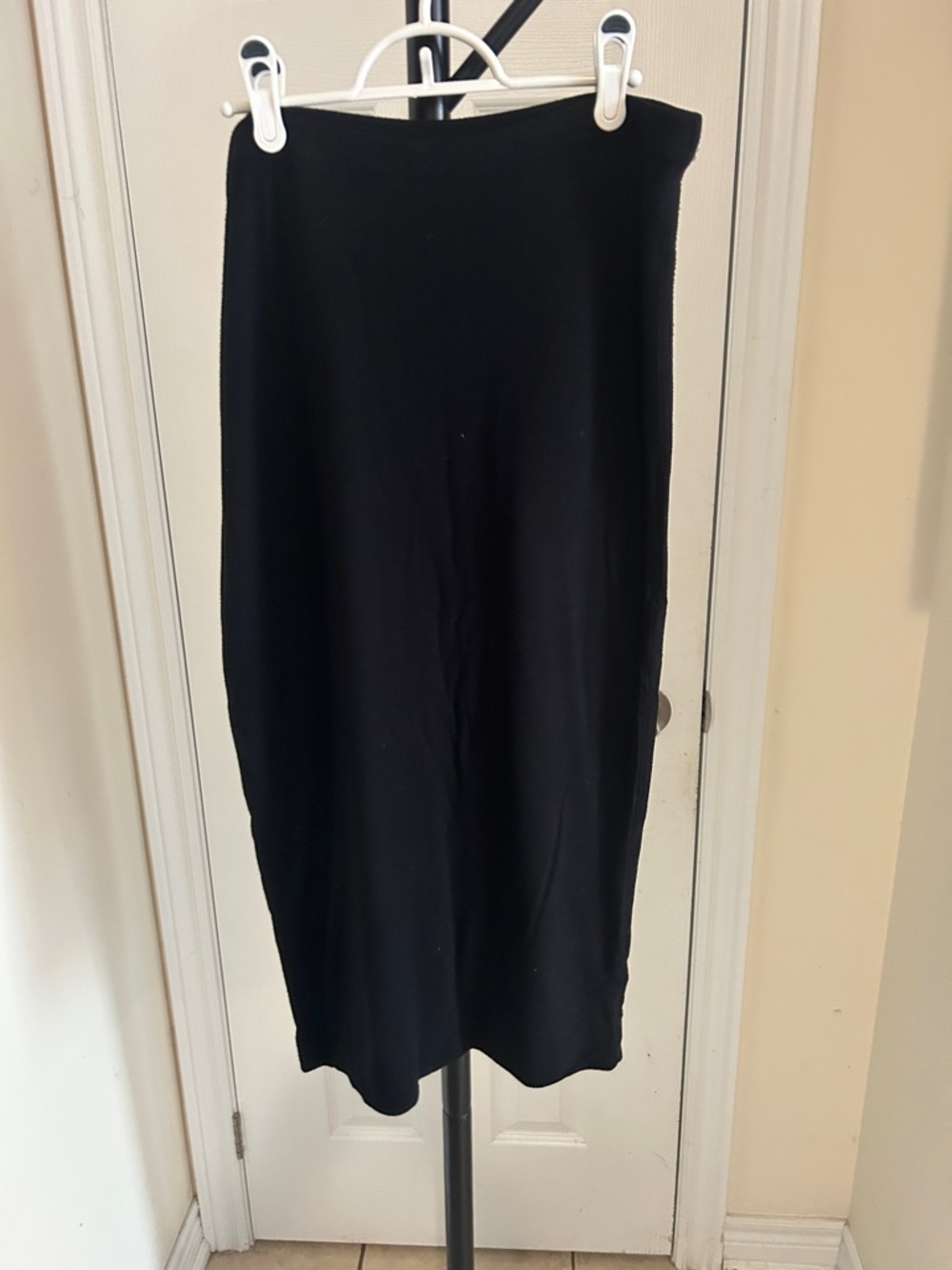 Lord & Taylor Black Straight Maxi Skirt